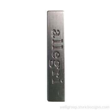 Metal Badge, Made of Lead-free Zinc Alloy, Used on Denim Wear or Bags